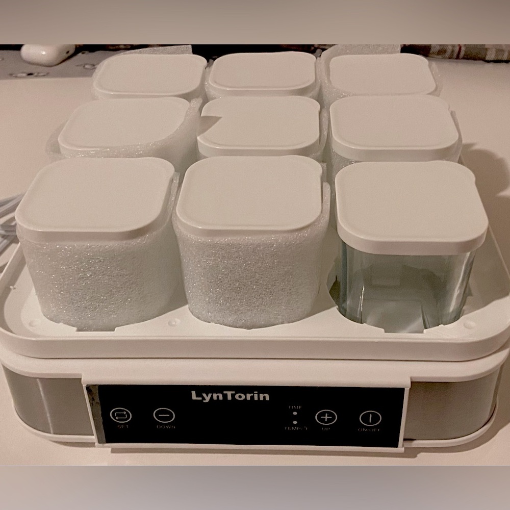 Yogurt maker